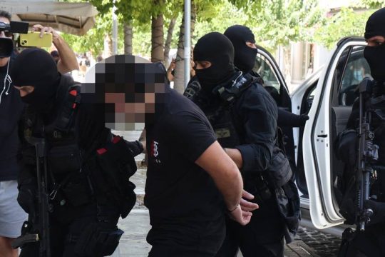Προσερχόμενος στον ανακριτή
